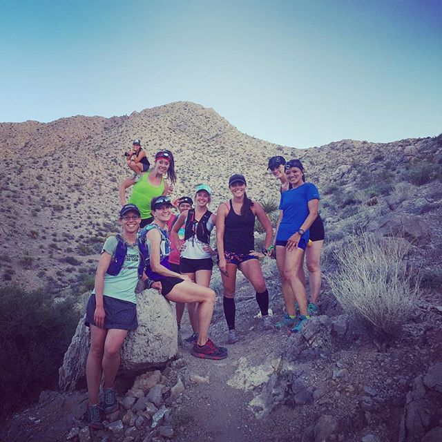 Monday nights are for single-track trails, friends, & midway group photos. #nuunlife #trailjunkie #trailrunning #trailrunningvegas #baseperformance [instagram]